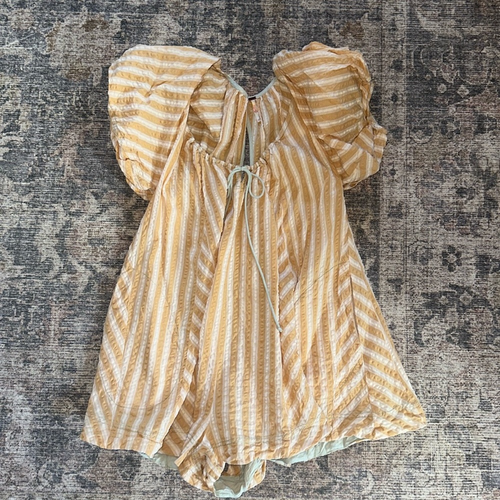 Free people bop around romper 
Yellow stripe xs
Gently worn a few times